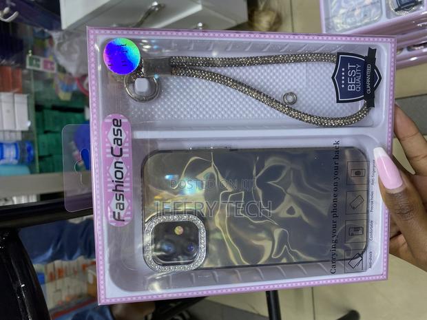 Vauki Luxury Cute Marble Case for iPhone 11 With Strap - main view