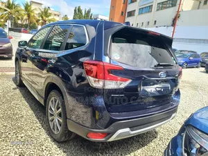 Subaru Forester Premium AWD 2019 Blue