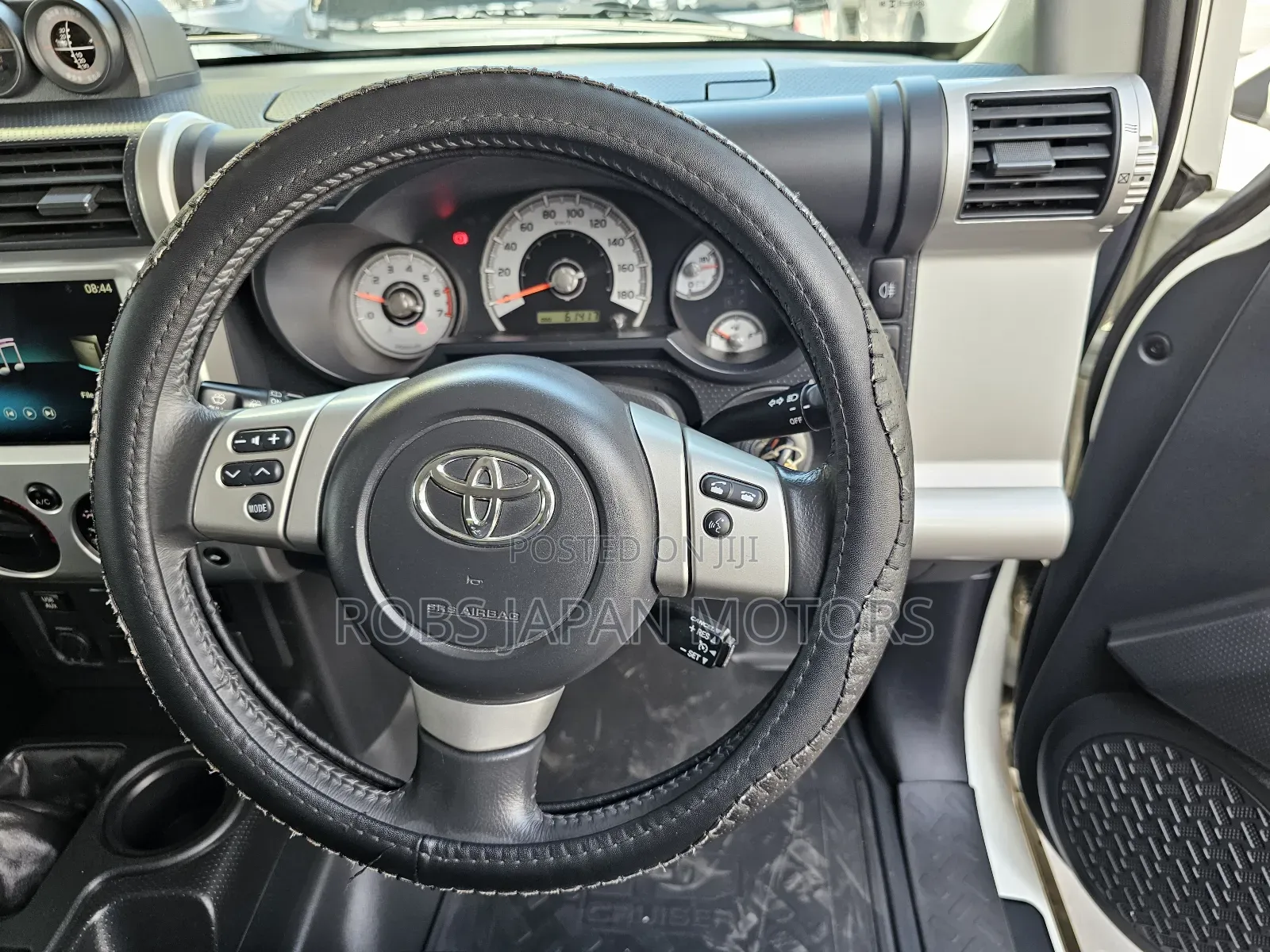 Toyota FJ Cruiser 2017 White