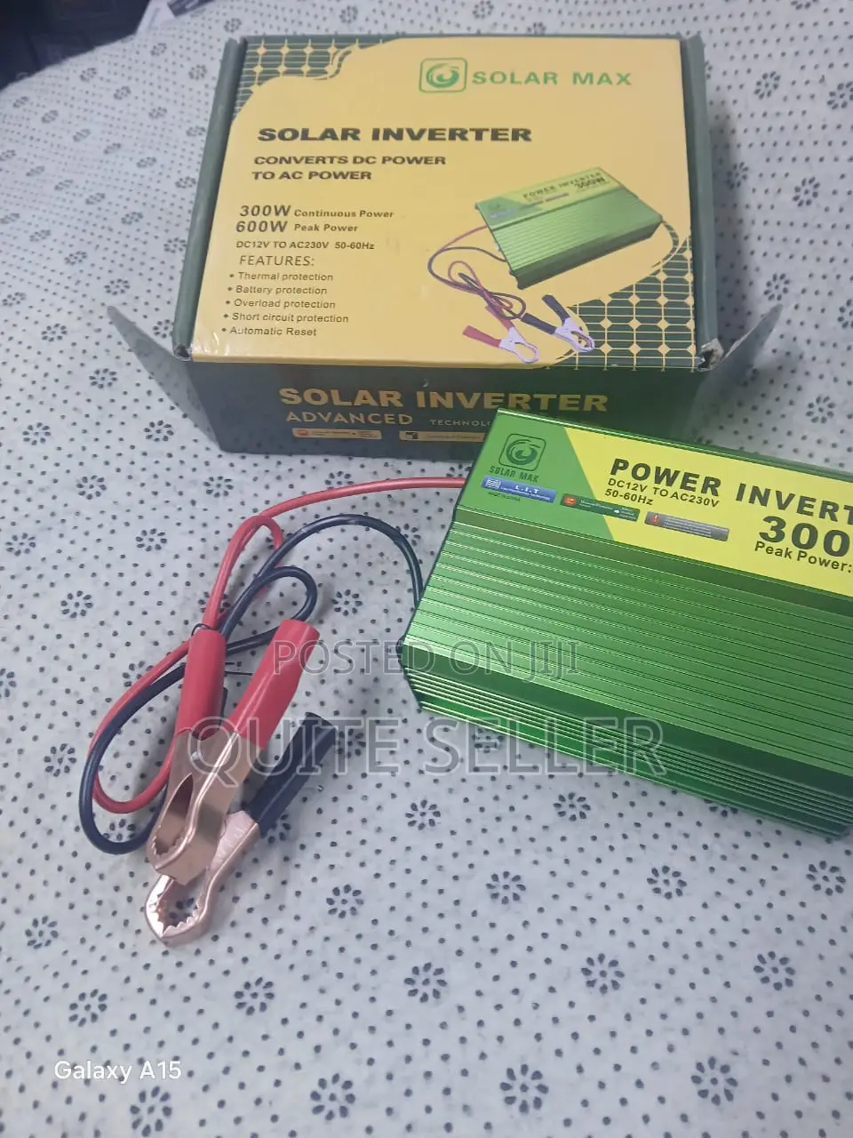 A Solarmax 300-Watt Power Inverter Converts 12v Dc