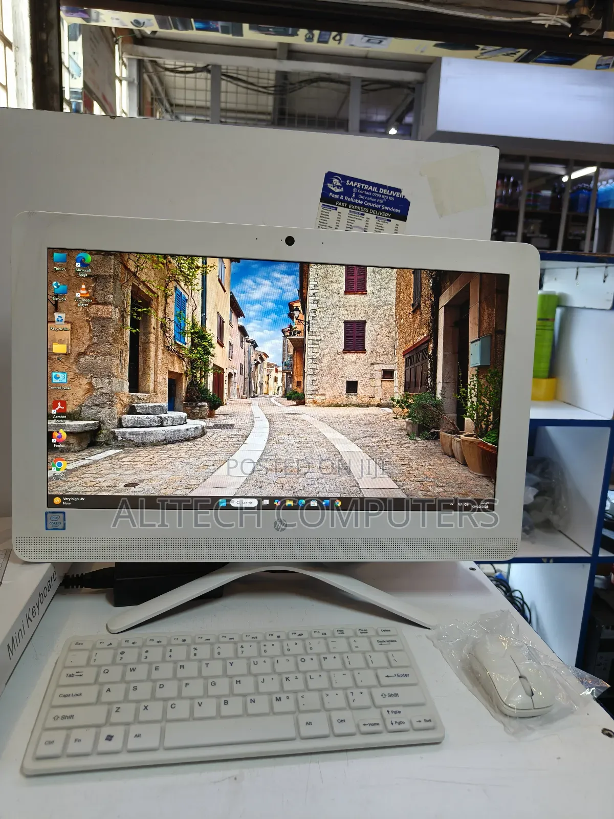 Desktop Computer HP 200 G4 22 All-in-One 4GB Intel Core I3 SSD 512GB