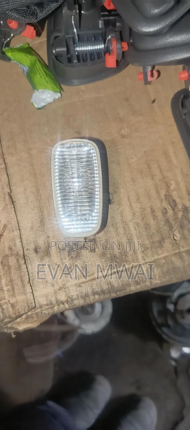 Side Wing Lamp/Indicators /Axio /Probox New Model - thumbnail 4