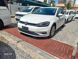Volkswagen Golf 1.4T S FWD 2019 White