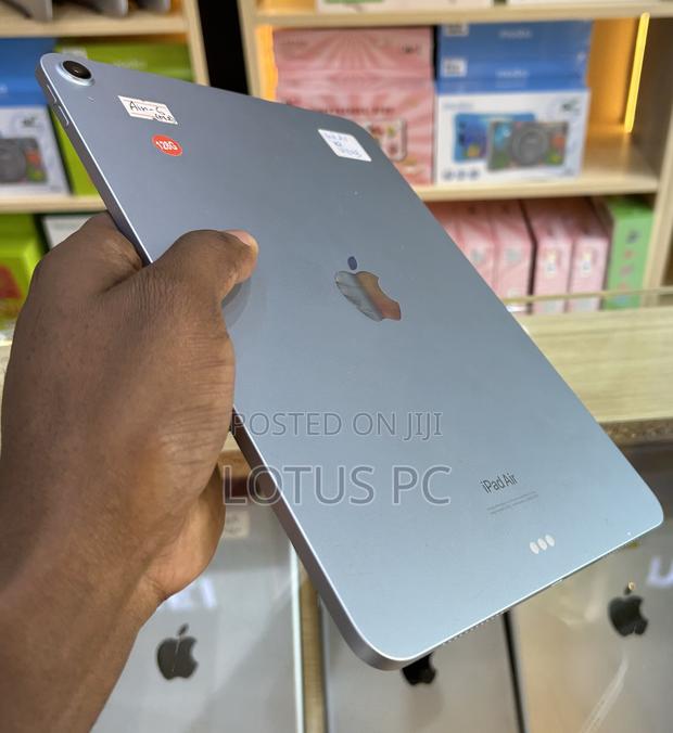 Apple iPad Air 11 (2024) 128 GB Silver - thumbnail 3