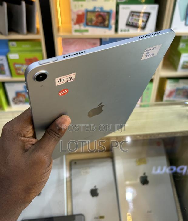 Apple iPad Air 11 (2024) 128 GB Silver - thumbnail 2