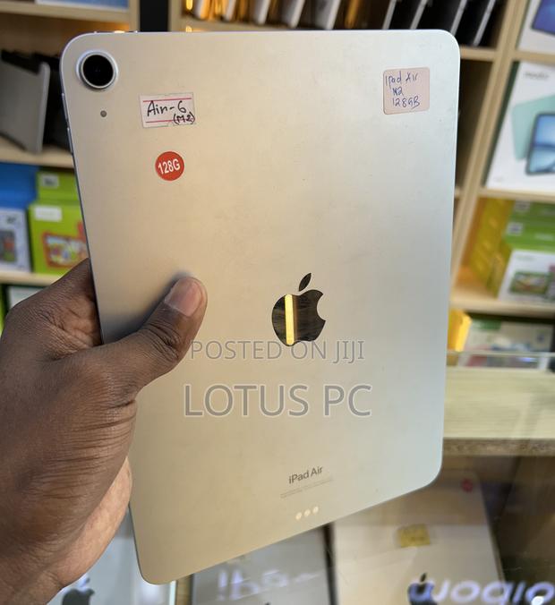 Apple iPad Air 11 (2024) 128 GB Silver - main view