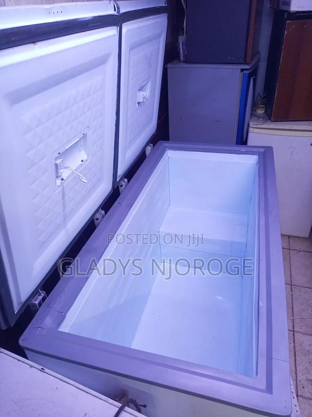 Perfect Working Freezer (700l) White - thumbnail 3