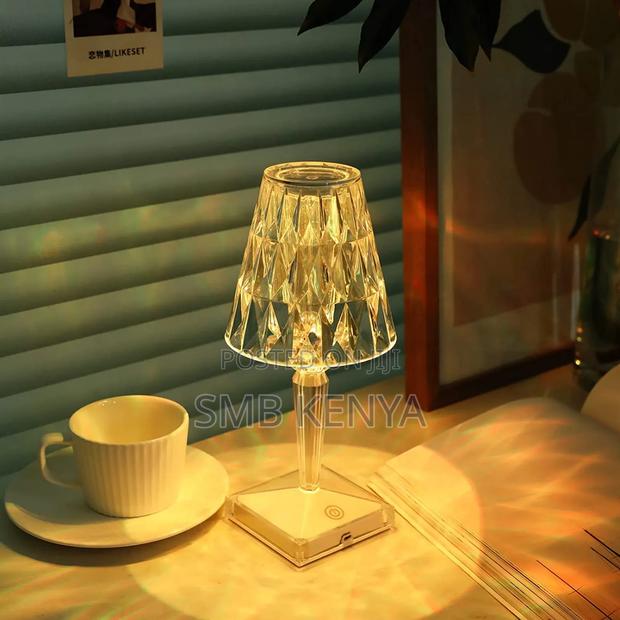 Dazzling Diamond Glass Table Lamp