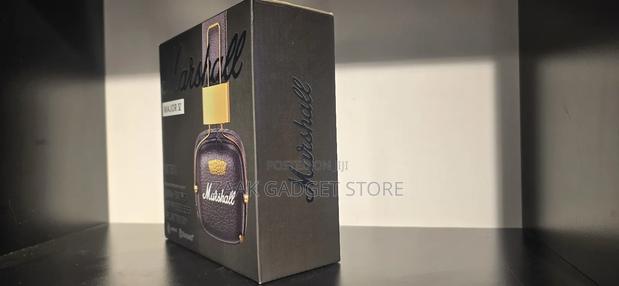 Major (V) Marshall Headphones With 100+ Hours of Wireless Playtime - thumbnail 4