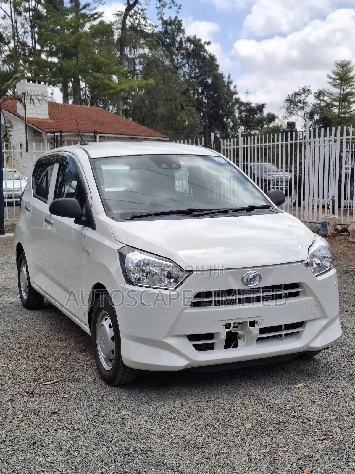 Daihatsu Mira 2018 White
