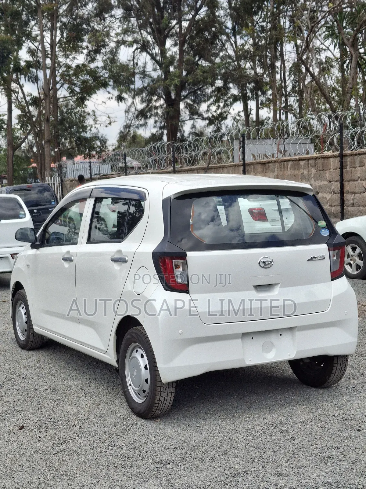 Daihatsu Mira 2018 White