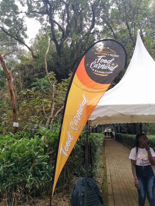 4.5m Teardrop Flags for Field Use - main view