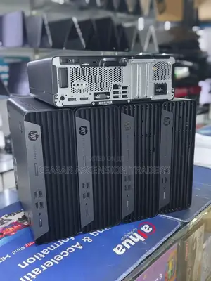 Desktop Computer HP ProDesk 400 8GB AMD Ryzen 5 SSD 256GB