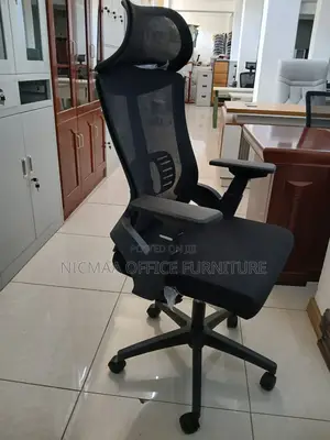 Lumbar + Head Support Ergonomic Seat