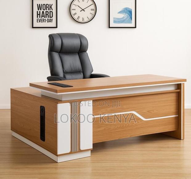 Office Desk : Office Executive Table With Lockable Drawers – 1.6m - thumbnail 4