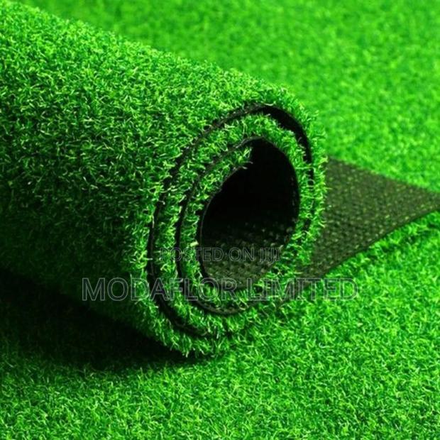 “Balcony Grass Carpet – Bring Nature to Your Rooftop