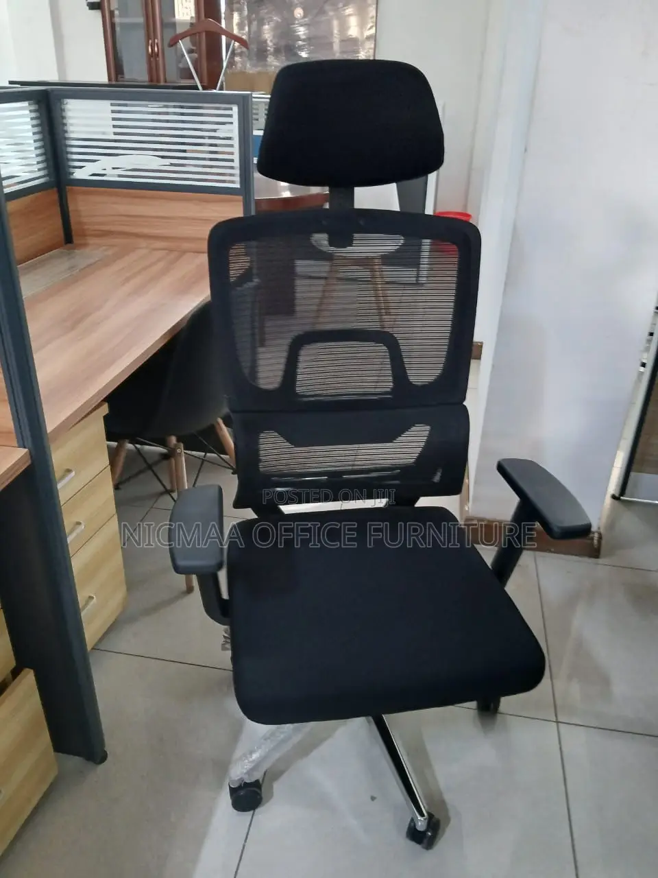 Mesh Back, Headrest Lumbar Support Executive Mesh Seat