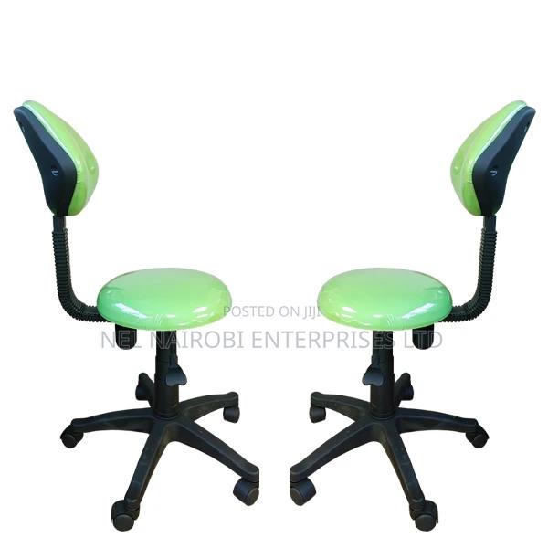 Dentist Stool - main view
