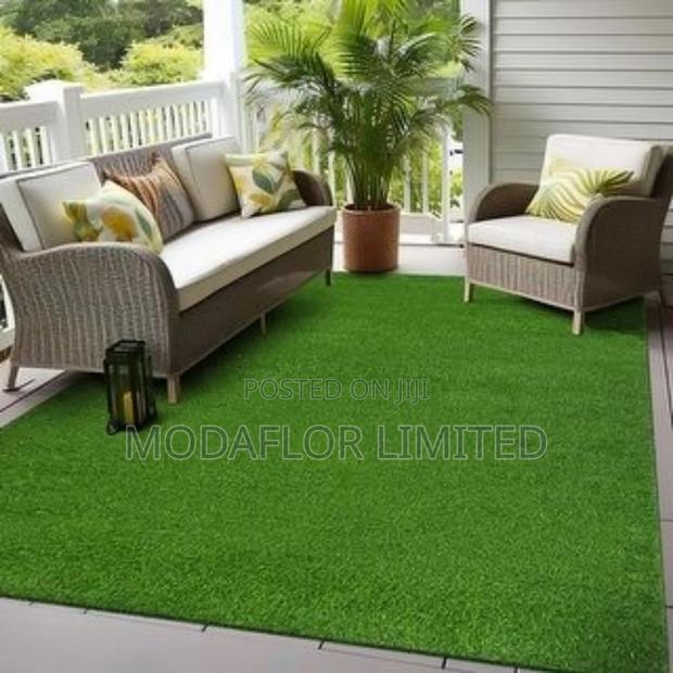 Grass Carpet for Gym and Fitness Studios – Strong Stylish Turf