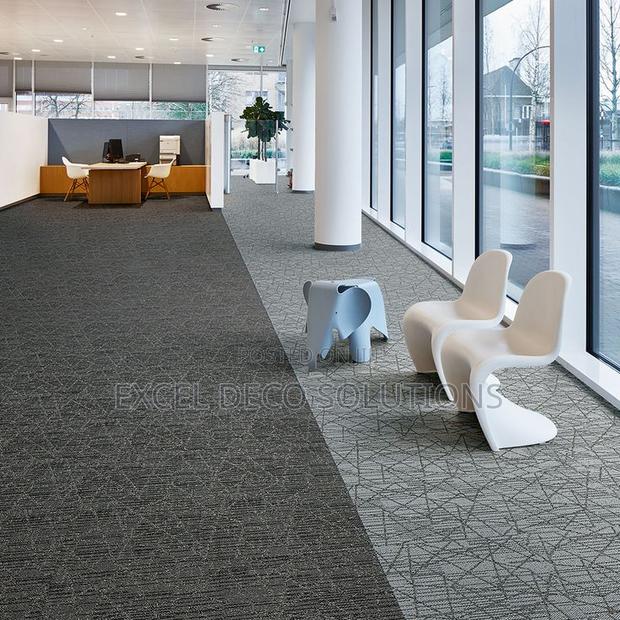 Heavy-Duty Commercial Carpet – Ideal for Corporate Use
