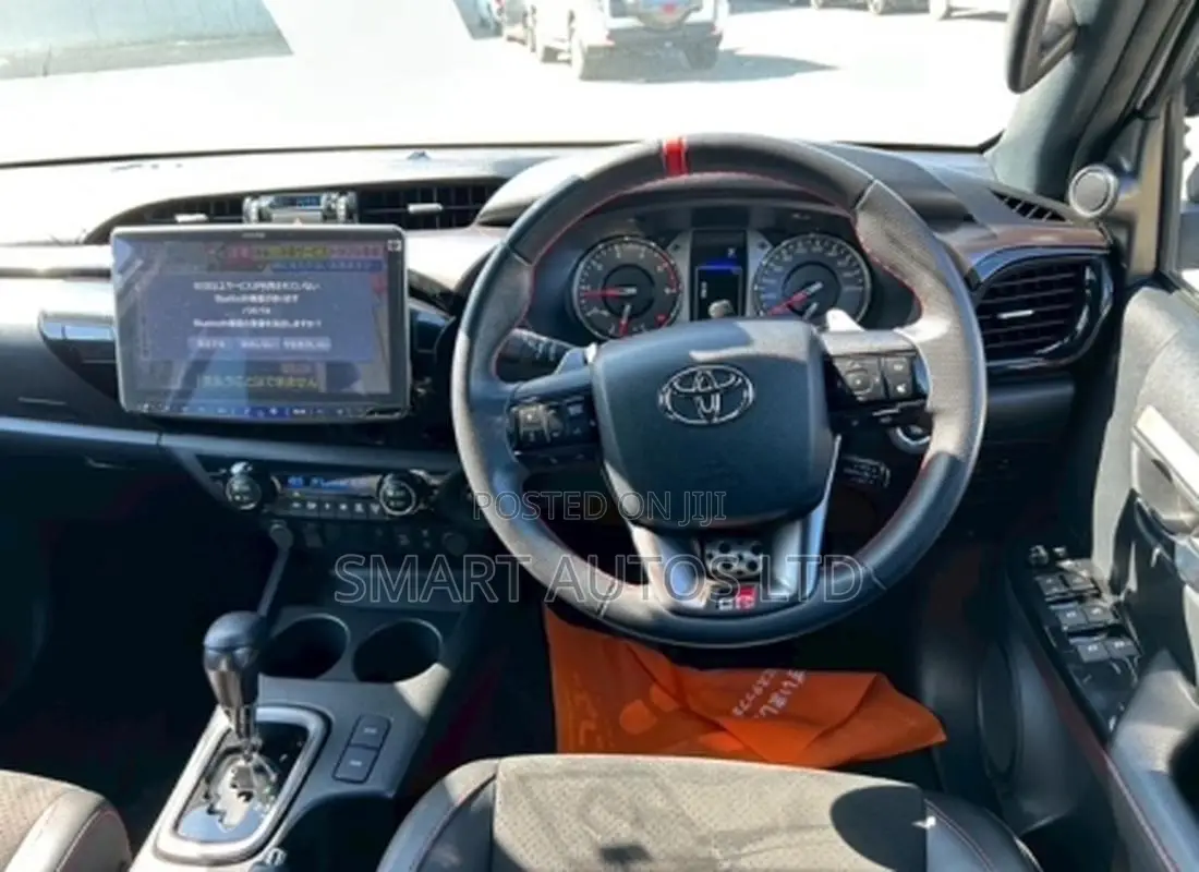 Toyota Hilux Revo Double Cab Deisel 2.4 AWD 2022 Pearl
