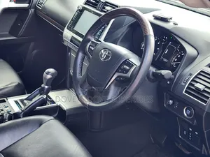 Toyota Land Cruiser Prado 2.8 2019 Black