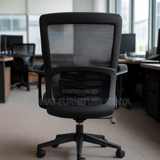Ergonomic Desk Chair - thumbnail 3