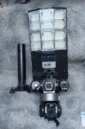 Solar-Powered With Floodlight and PTZ Motion Tracking 4g CCTV Camera