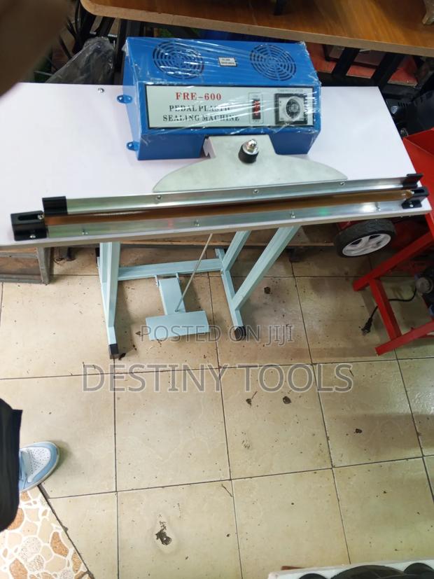 Pedal Plastic Sealing Machine 600 - main view