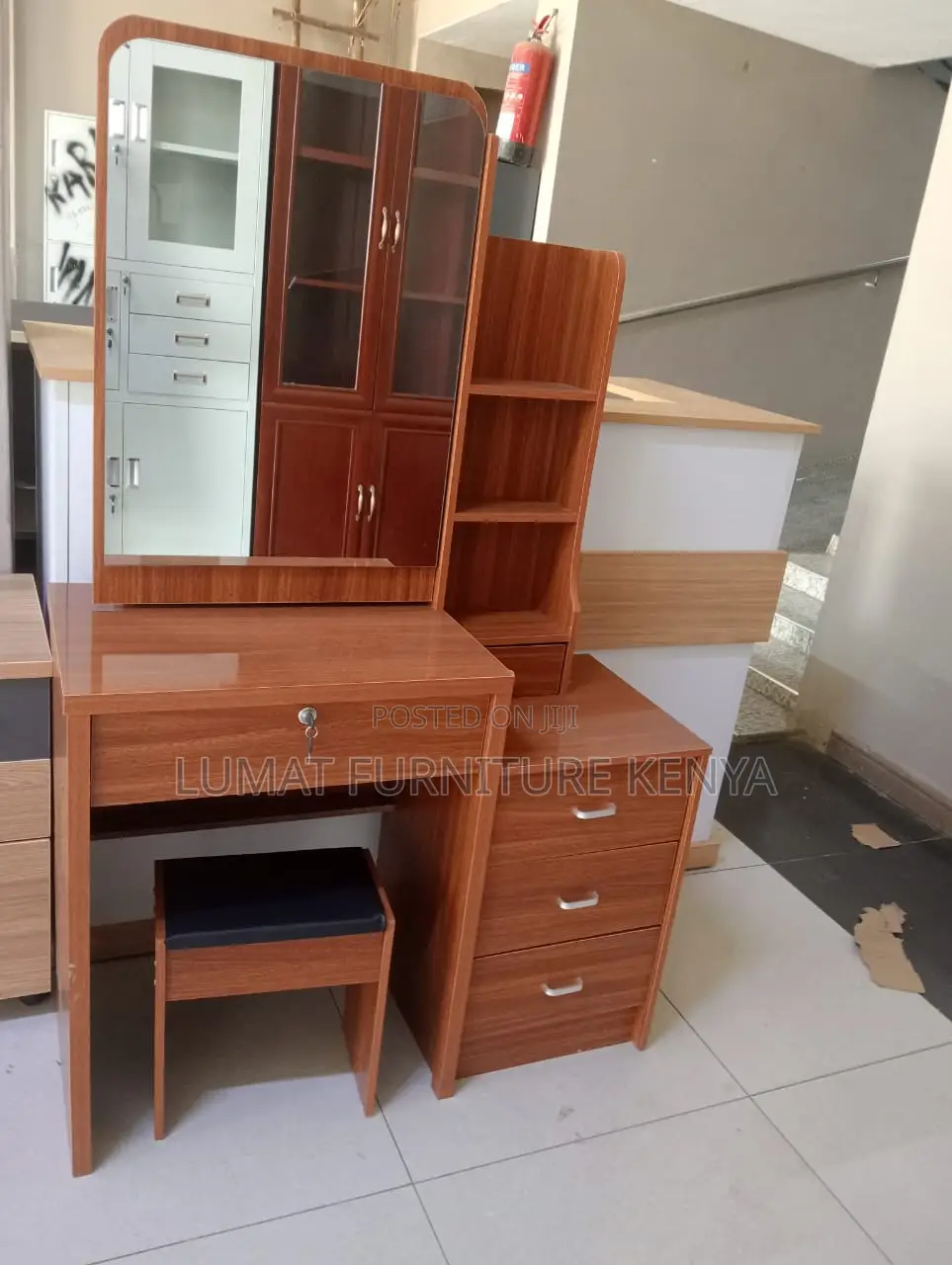Dual-Color Dressing Table