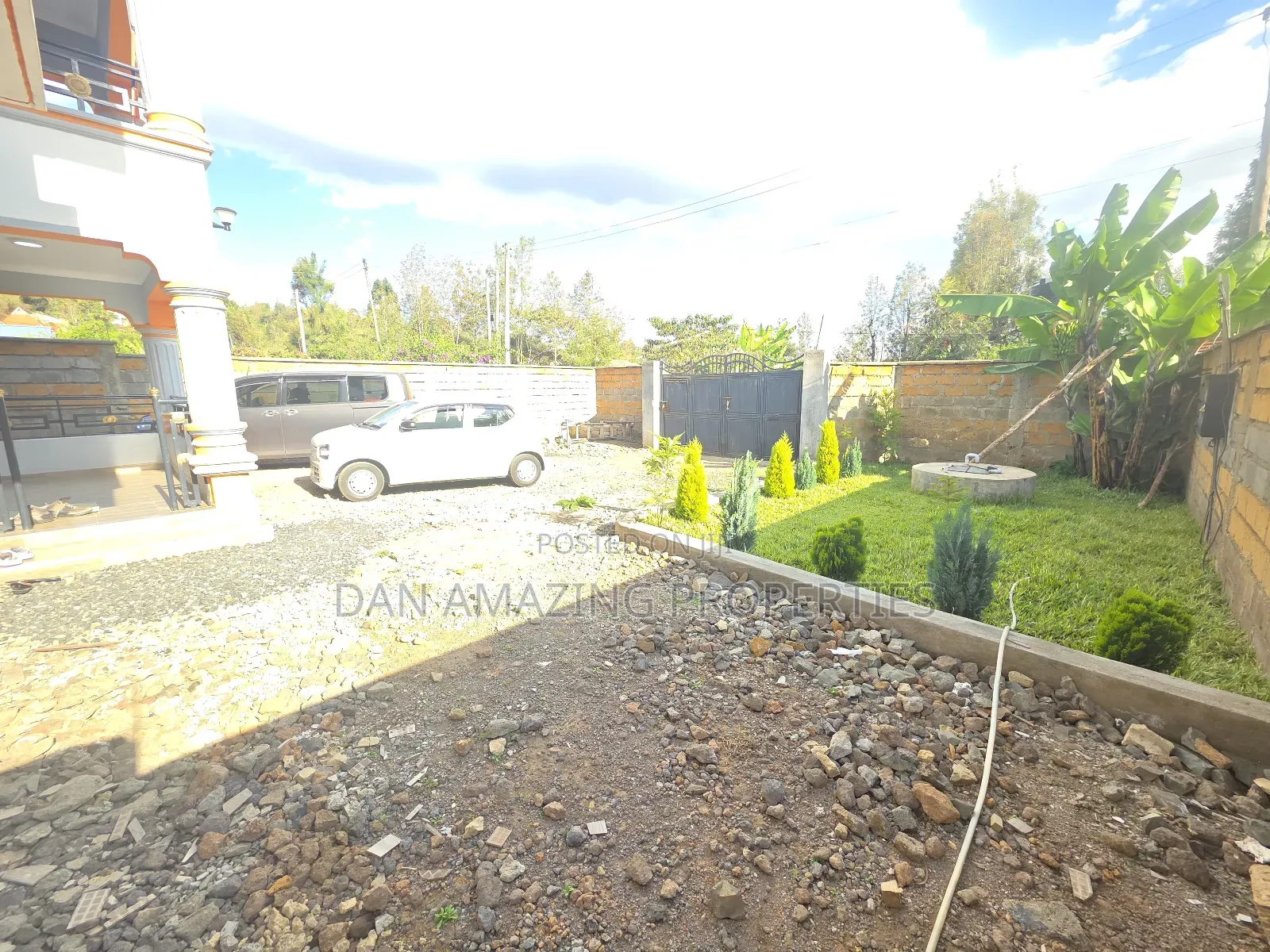 4bdrm Maisonette in Memusi Plus Borehole, Matasia for sale