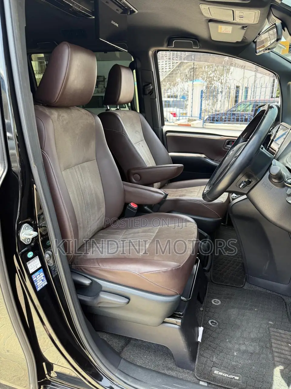 Toyota Esquire 2019 Purple