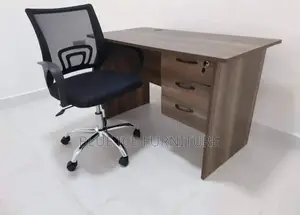 Mesh Chair/1metre Desk