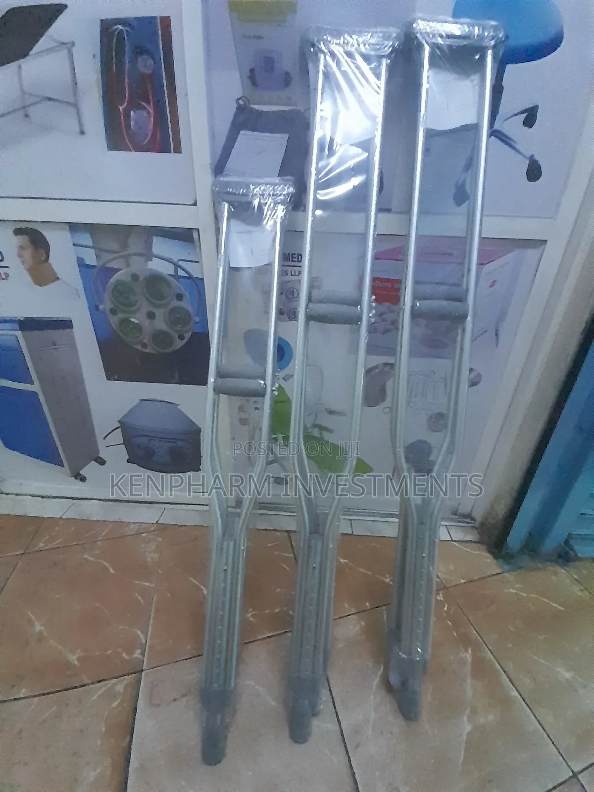Axillary Crutches, Adult Underarm Crutches