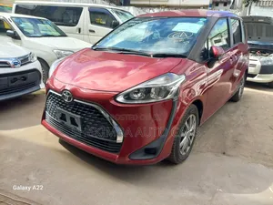 Toyota Sienta 2019 Red