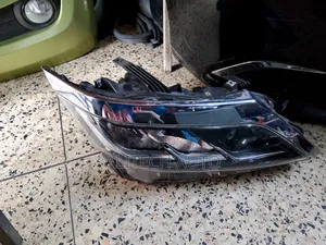 Nissan Serena Headlight Xenon 2019