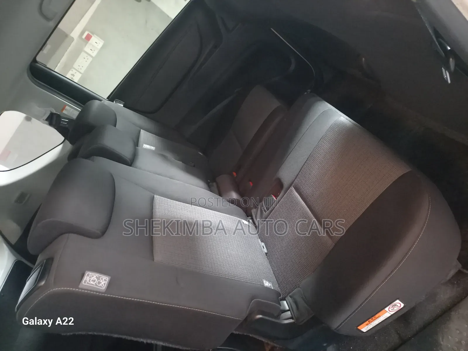 Toyota Sienta 2019 White