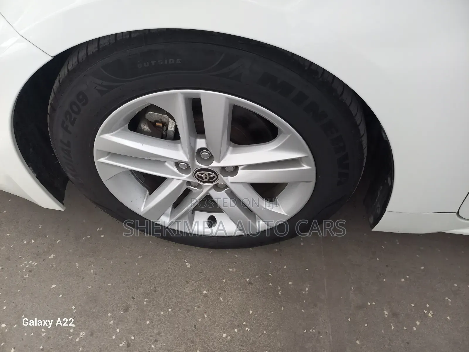 Toyota Corolla Hatchback 2019 White
