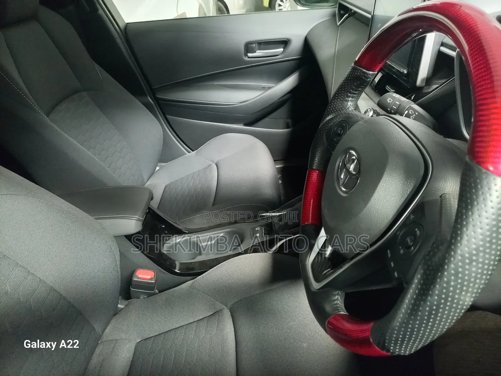 Toyota Corolla Hatchback 2019 White