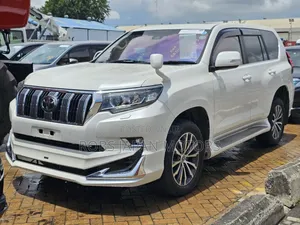 Toyota Land Cruiser Prado 2.8 2020 White