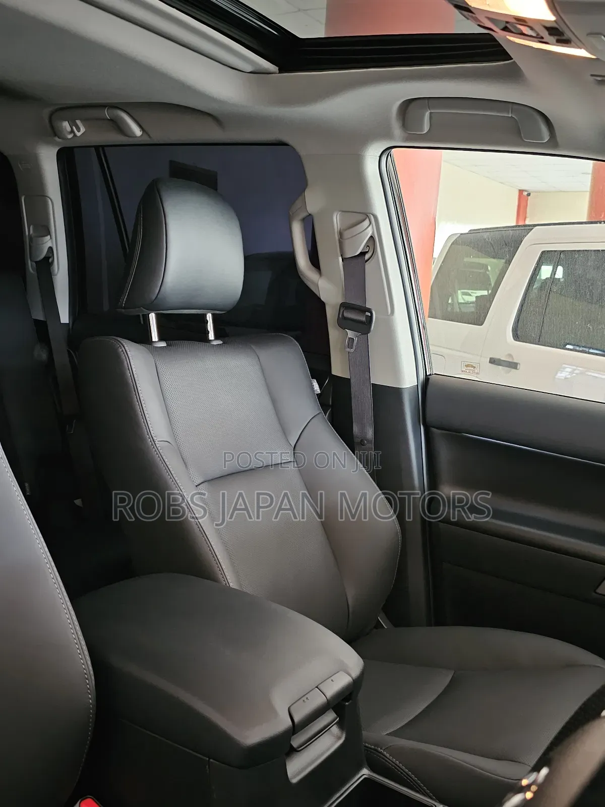 Toyota Land Cruiser Prado 2.8 2021 Matt Black