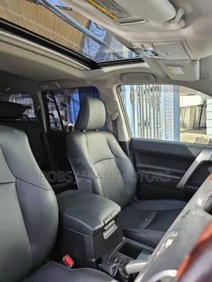 Toyota Land Cruiser Prado 2.8 2017 Matt Black