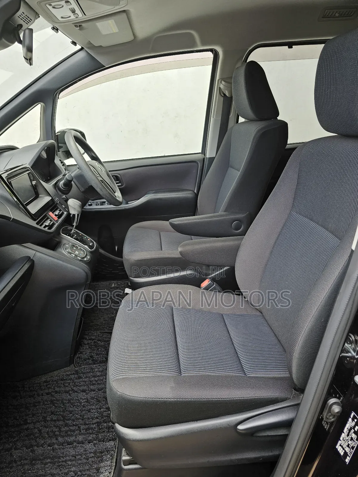 Toyota Noah 2.0 FWD (7 Seater) 2018 Purple