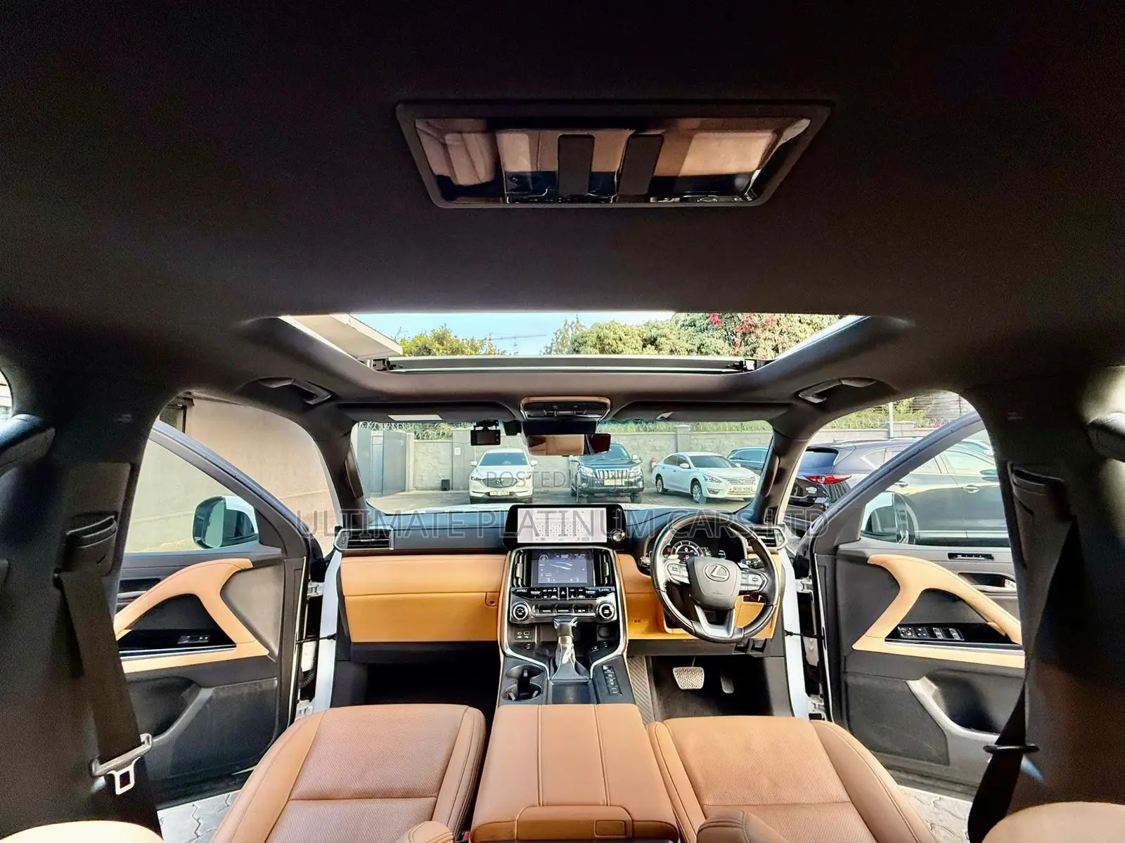 Lexus LX LX 600 2023 White