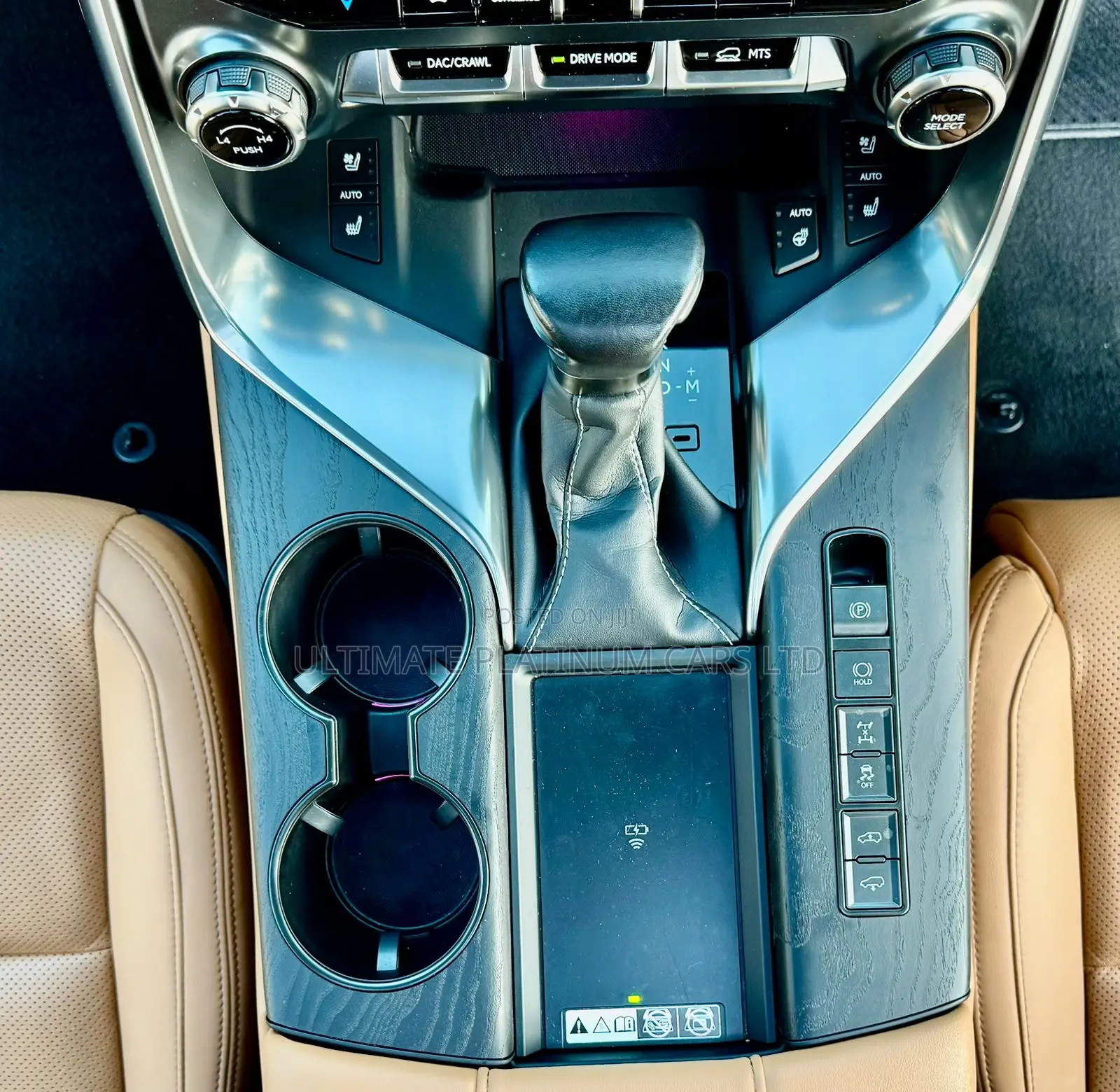Lexus LX LX 600 2023 White