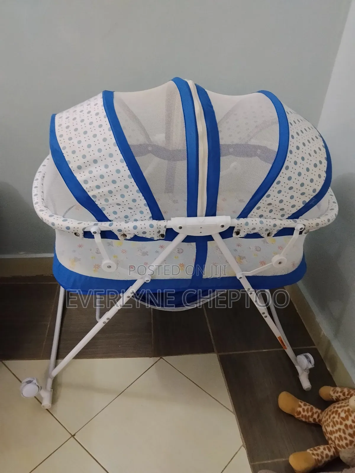 Foldable Baby Bassinet With Net and Wheels
