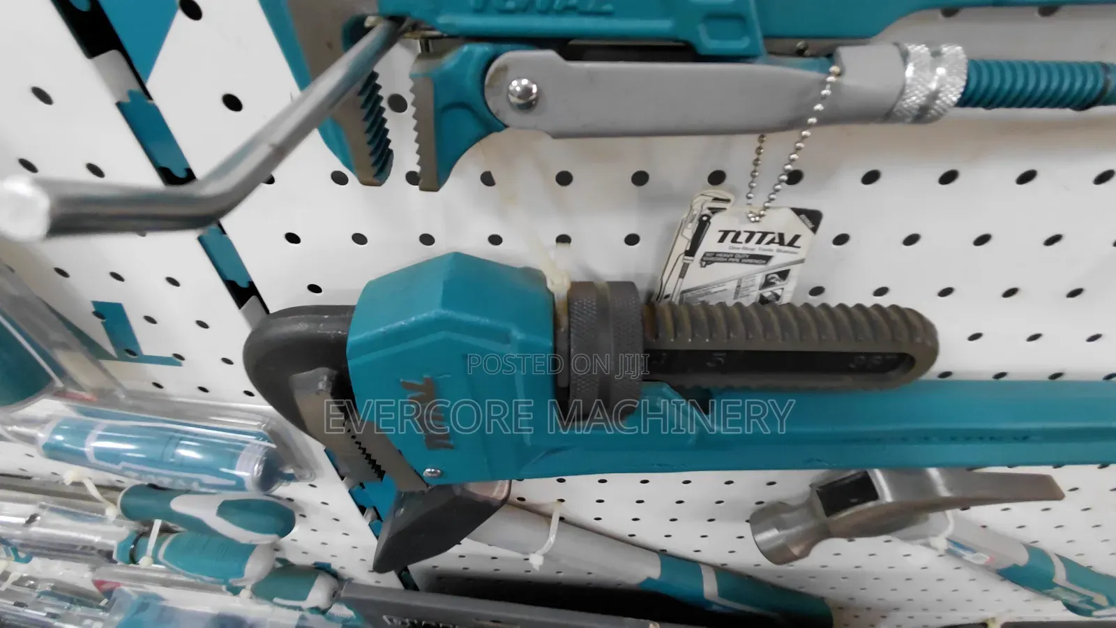 Total Brand 36inch Pipe Wrench Commercial
