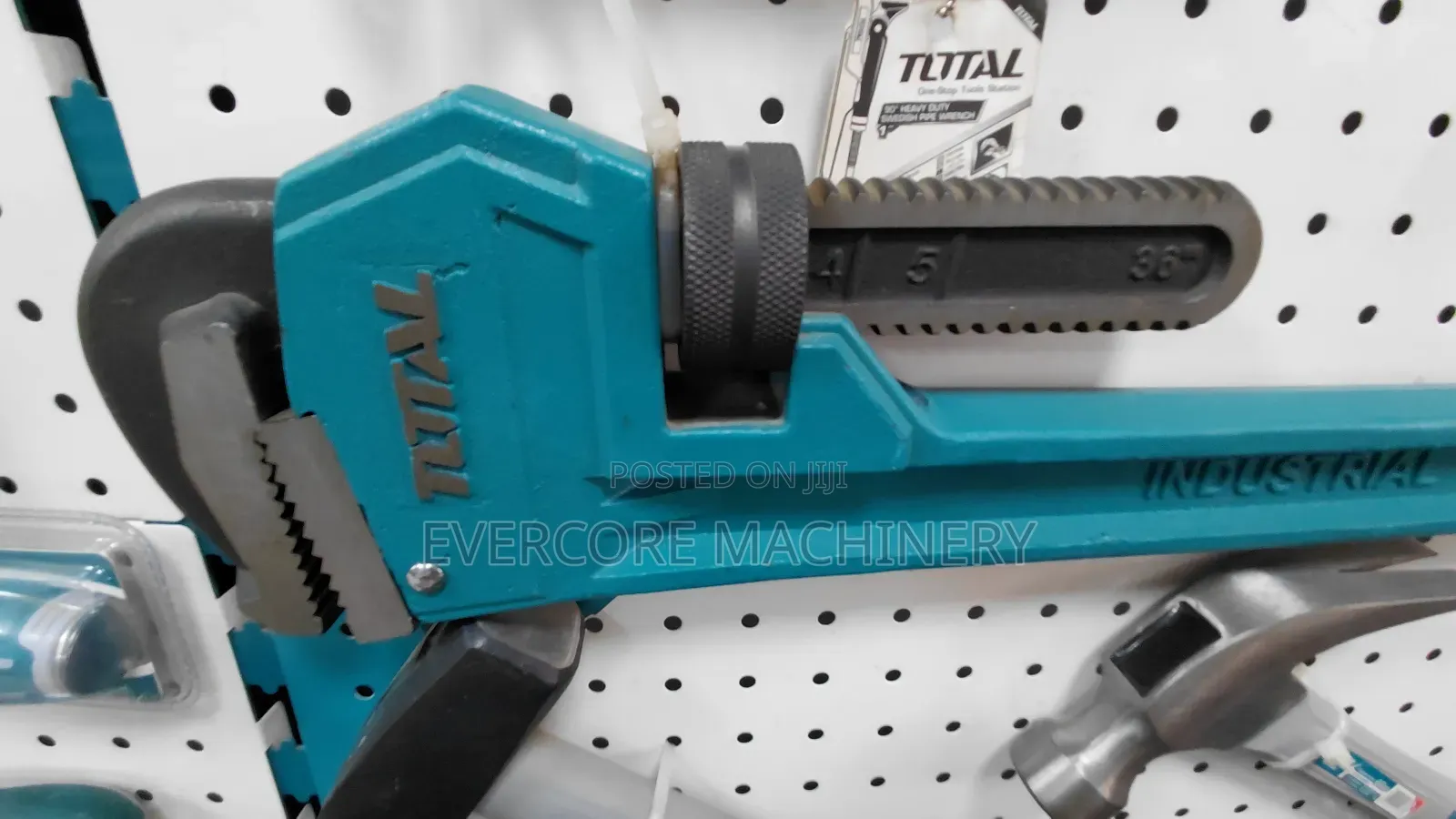 Total Brand 36inch Pipe Wrench Commercial