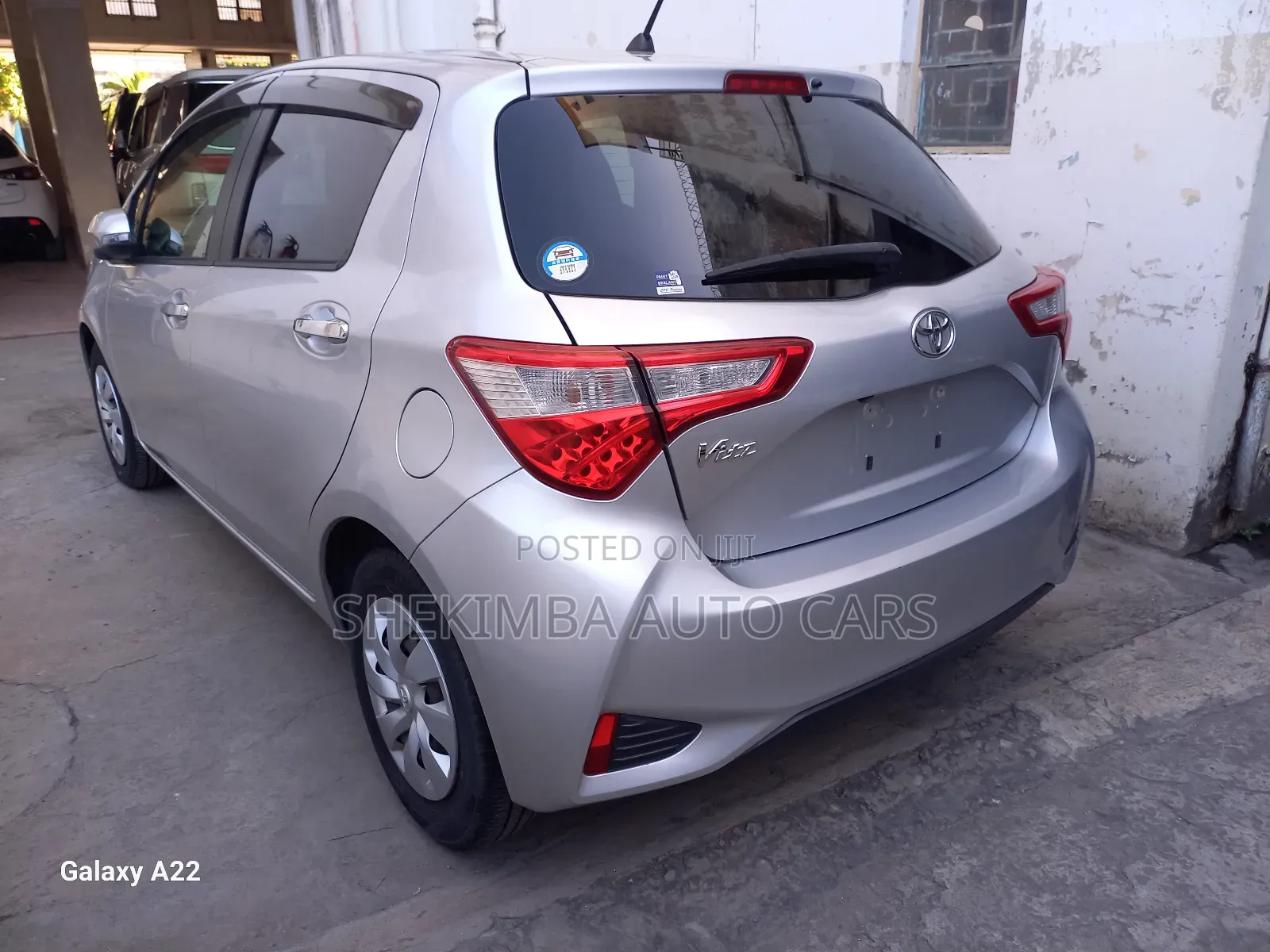 Toyota Vitz 1.3 FWD 5dr 2019 Silver