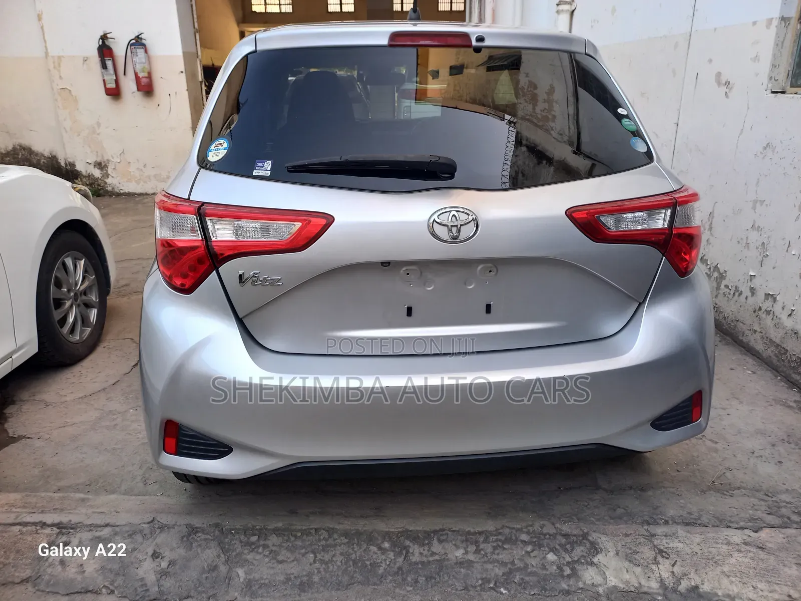 Toyota Vitz 1.3 FWD 5dr 2019 Silver